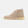 Clarks Originals DESERT BOOT - Sportlicher Schnürer - Sand