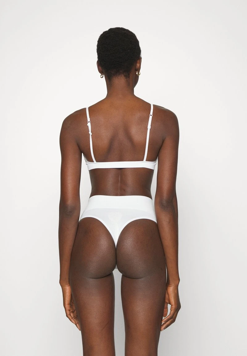 Spanx COTTON COMFORT THONG - String - White – Bild 3