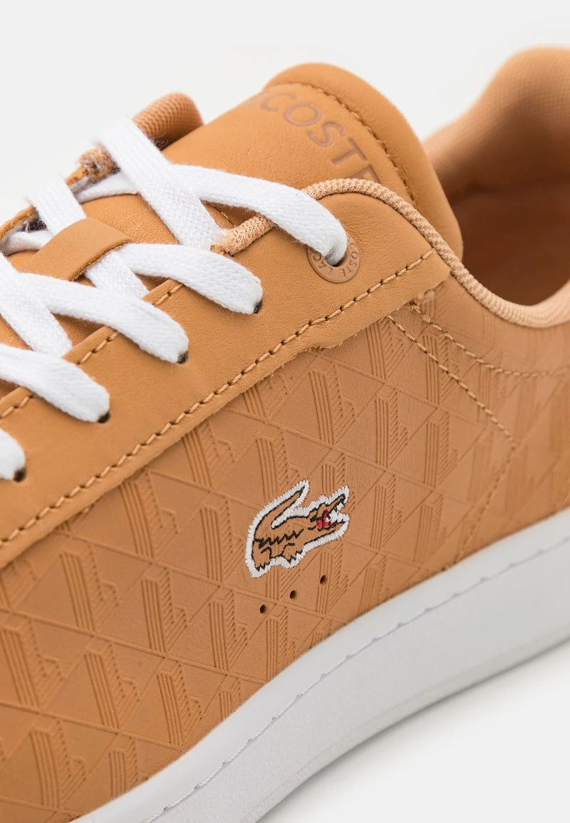 Lacoste CARNABY PRO - Sneaker Low - Tan/white – Bild 6