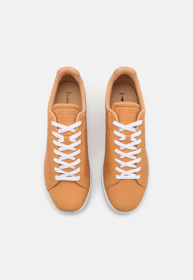 Lacoste CARNABY PRO - Sneaker Low - Tan/white – Bild 4